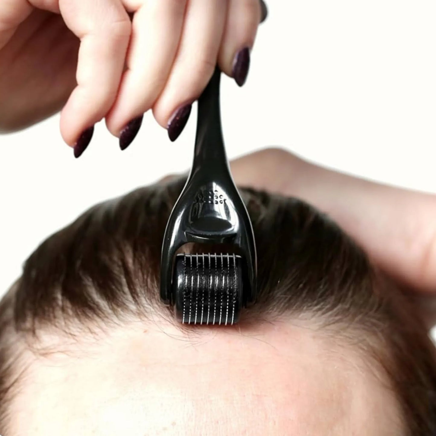 Microneedle Derma Roller – Skin Renewal Tool